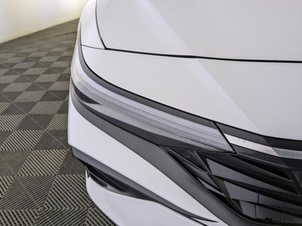 Hyundai Elantra VII (CN7) Рестайлинг с пробегом 2023 года, цена 1 995 000 рублей, 49528 км, седан, Автокод Объявления