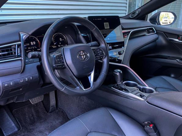 Toyota Camry VIII (XV70) Рестайлинг с пробегом 2023 года, цена 3 885 000 рублей, 33000 км, седан, Автокод Объявления