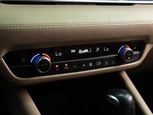 Mazda 6 III (GJ) Рестайлинг 2 с пробегом 2020 года, цена 2 679 000 рублей, 171366 км, седан, Автокод Объявления