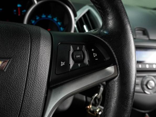 Chevrolet Cruze I Рестайлинг с пробегом 2013 года, цена 819 000 рублей, 209339 км, хэтчбек, Автокод Объявления