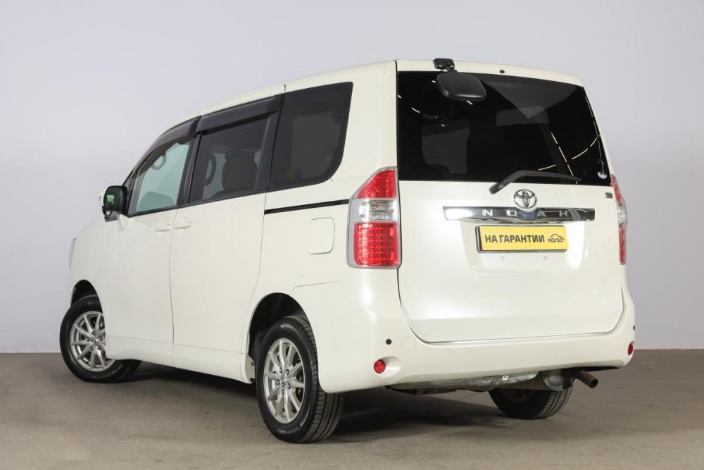 Toyota Noah II (R70) Новосибирск  - изображение 5