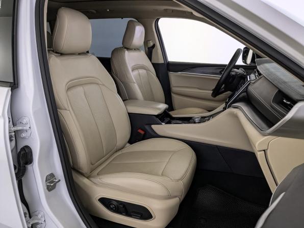 Jeep Grand Cherokee V (WL) с пробегом 2022 года, цена 5 840 000 рублей, 67525 км, внедорожник, Автокод Объявления