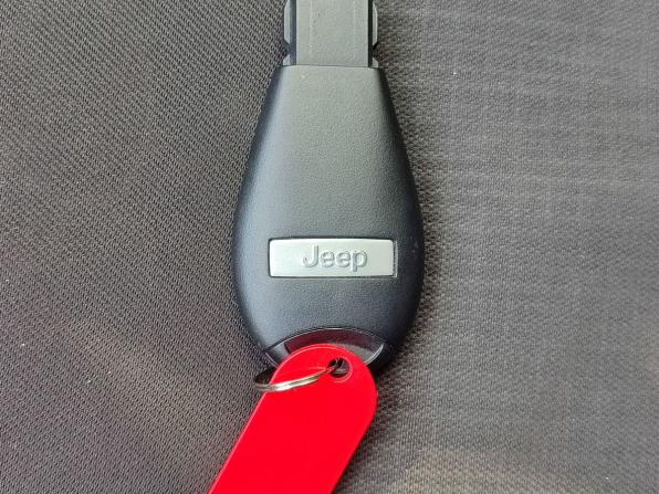 Jeep Cherokee V (KL) с пробегом 2014 года, цена 1 329 000 рублей, 341372 км, внедорожник, Автокод Объявления
