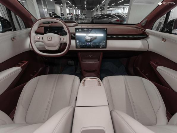 Zeekr X I с пробегом 2023 года, цена 5 550 000 рублей, 300 км, внедорожник, Автокод Объявления