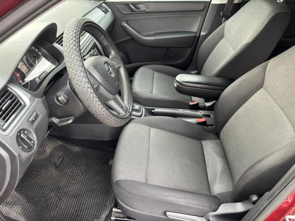 Skoda Rapid I с пробегом 2016 года, цена 910 000 рублей, 101140 км, лифтбек, Автокод Объявления