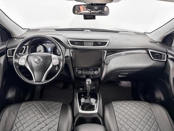 Nissan Qashqai II с пробегом 2018 года, цена 1 648 300 рублей, 61078 км, внедорожник, Автокод Объявления