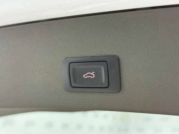 Audi Q5 I (8R) Рестайлинг с пробегом 2014 года, цена 1 903 200 рублей, 178096 км, внедорожник, Автокод Объявления