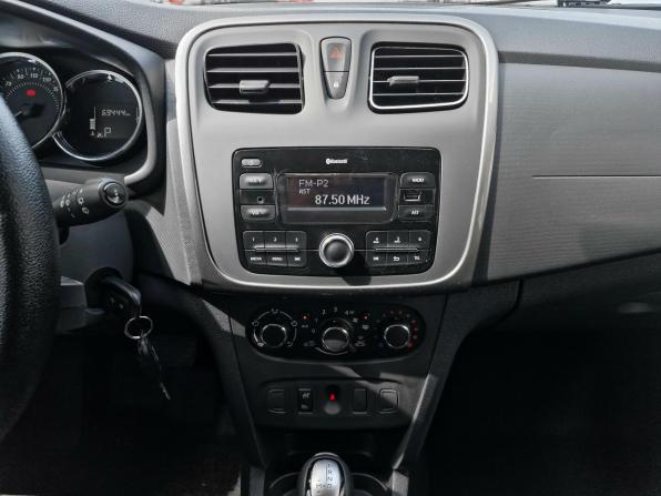 Renault Sandero II Рестайлинг с пробегом 2019 года, цена 1 240 000 рублей, 69444 км, хэтчбек, Автокод Объявления