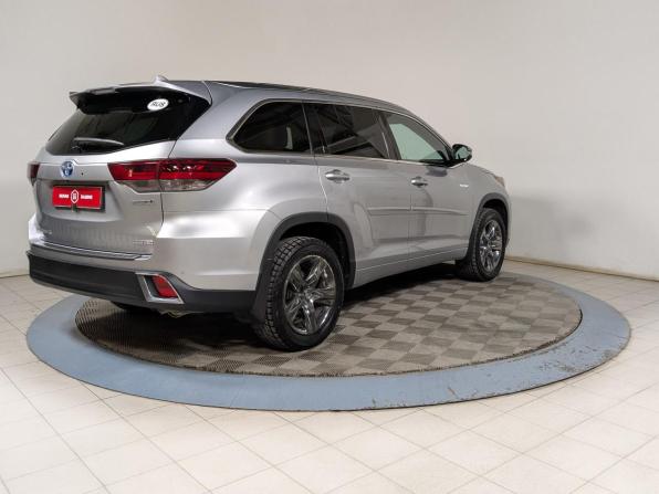Toyota Highlander III (XU50) Рестайлинг с пробегом 2017 года, цена 3 640 000 рублей, 153000 км, внедорожник, Автокод Объявления