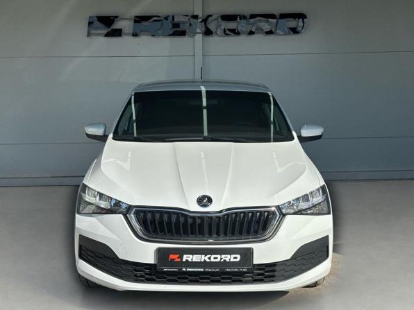 Skoda Rapid II с пробегом 2021 года, цена 1 629 000 рублей, 73735 км, лифтбек, Автокод Объявления