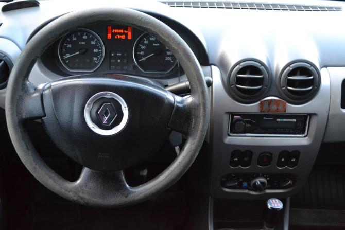 Renault Logan I Рестайлинг с пробегом 2011 года, цена 155 000 рублей, 253060 км, седан, Автокод Объявления