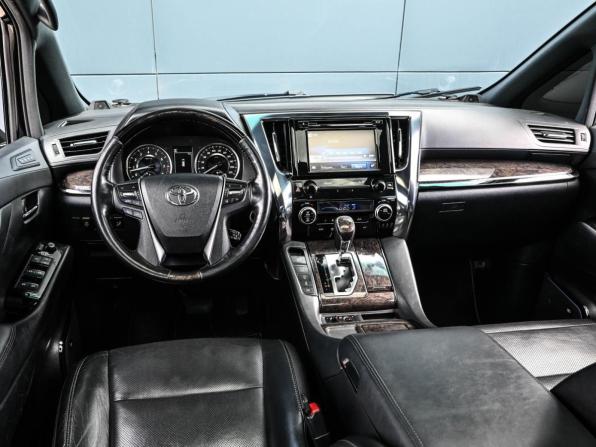 Toyota Alphard III Рестайлинг с пробегом 2019 года, цена 4 349 000 рублей, 147147 км, минивэн, Автокод Объявления