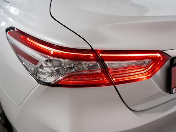 Toyota Camry VIII (XV70) Рестайлинг с пробегом 2021 года, цена 3 298 000 рублей, 50234 км, седан, Автокод Объявления