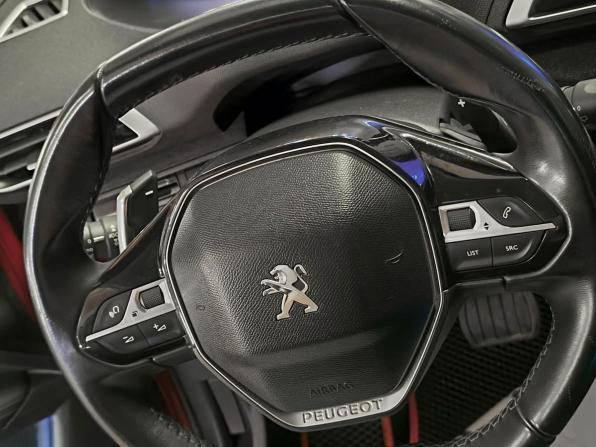 Peugeot 3008 II с пробегом 2018 года, цена 1 499 000 рублей, 56000 км, внедорожник, Автокод Объявления