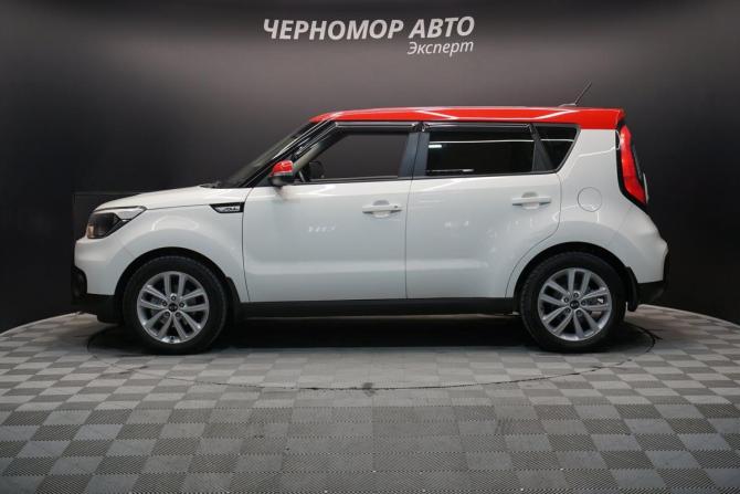 Kia Soul II Рестайлинг с пробегом 2018 года, цена 1 707 000 рублей, 97000 км, хэтчбек, Автокод Объявления