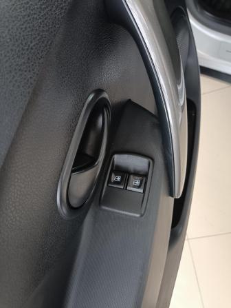 Renault Sandero II Рестайлинг с пробегом 2019 года, цена 1 119 000 рублей, 103776 км, хэтчбек, Автокод Объявления