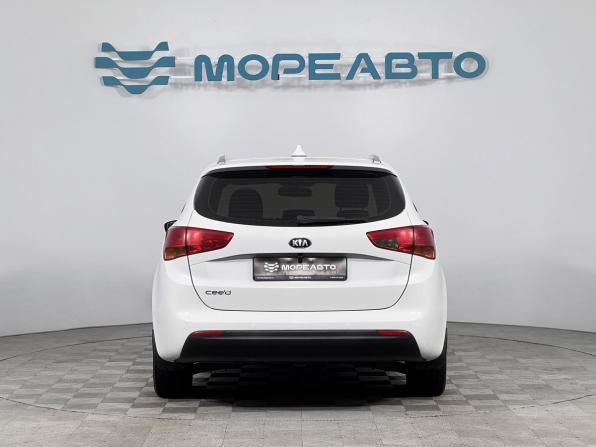 Kia Ceed II Рестайлинг с пробегом 2017 года, цена 1 590 000 рублей, 159000 км, универсал, Автокод Объявления
