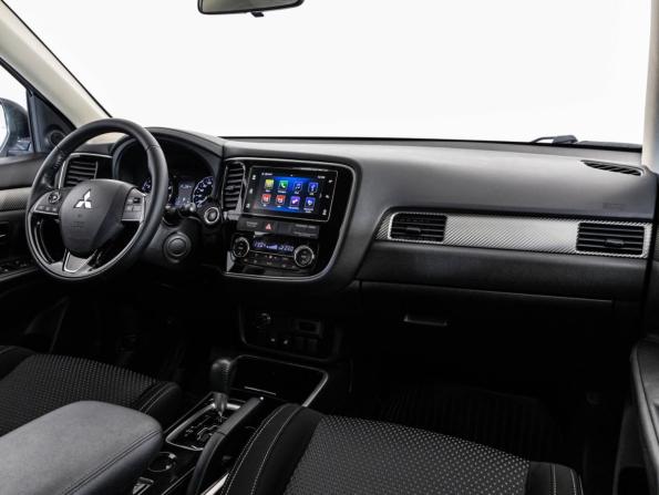 Mitsubishi Outlander III Рестайлинг 2 с пробегом 2018 года, цена 1 499 000 рублей, 151456 км, внедорожник, Автокод Объявления