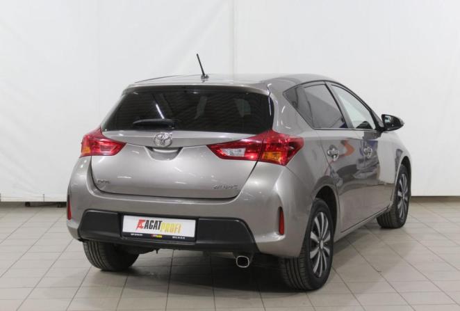 Toyota Auris II с пробегом 2013 года, цена 1 420 000 рублей, 112127 км, хэтчбек, Автокод Объявления