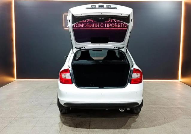 Skoda Rapid I с пробегом 2015 года, цена 1 159 000 рублей, 139142 км, лифтбек, Автокод Объявления