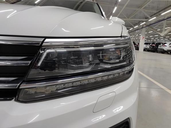 Volkswagen Tiguan II с пробегом 2017 года, цена 2 640 000 рублей, 127557 км, внедорожник, Автокод Объявления