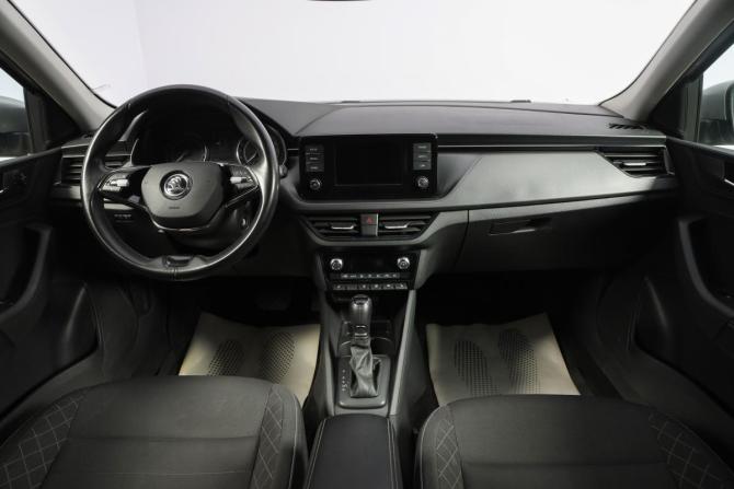 Skoda Rapid II с пробегом 2020 года, цена 1 599 000 рублей, 75002 км, лифтбек, Автокод Объявления