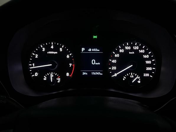 Hyundai Solaris II с пробегом 2017 года, цена 1 179 000 рублей, 176747 км, седан, Автокод Объявления