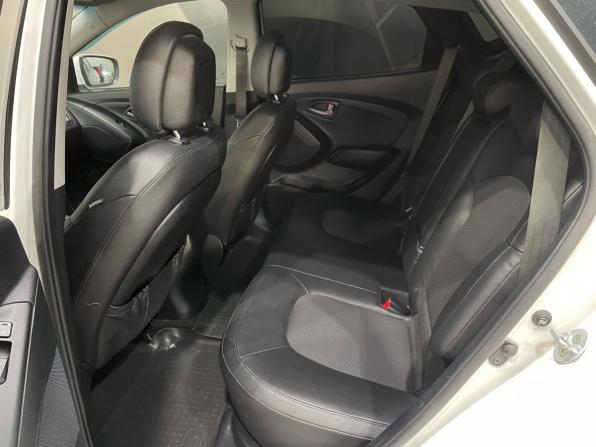 Hyundai ix35 I Рестайлинг с пробегом 2013 года, цена 1 390 000 рублей, 111311 км, внедорожник, Автокод Объявления