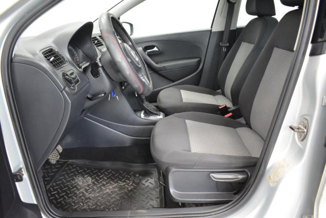 Volkswagen Polo V с пробегом 2015 года, цена 899 000 рублей, 187000 км, седан, Автокод Объявления