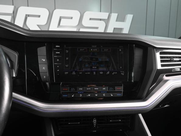 Volkswagen Touareg III с пробегом 2021 года, цена 5 699 000 рублей, 148239 км, внедорожник, Автокод Объявления