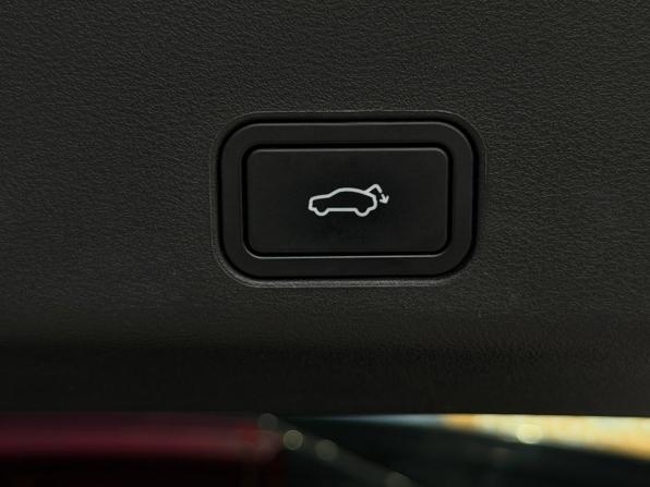 Geely Monjaro I с пробегом 2025 года, цена 3 600 000 рублей, 11500 км, внедорожник, Автокод Объявления