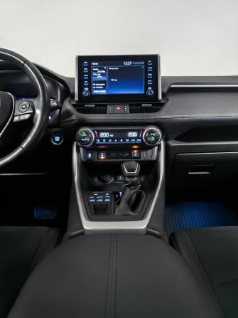 Toyota RAV4 V (XA50) с пробегом 2021 года, цена 3 555 000 рублей, 91981 км, внедорожник, Автокод Объявления