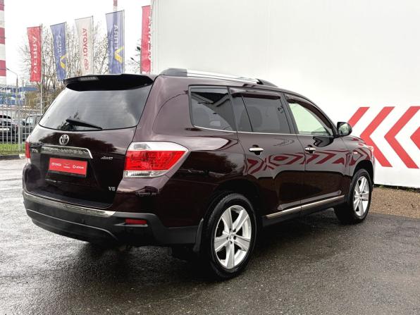 Toyota Highlander II (XU40) Рестайлинг с пробегом 2013 года, цена 2 310 000 рублей, 195828 км, внедорожник, Автокод Объявления