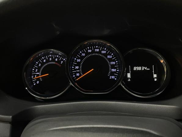 Renault Sandero II Рестайлинг с пробегом 2019 года, цена 980 000 рублей, 89833 км, хэтчбек, Автокод Объявления