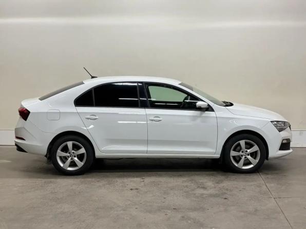 Skoda Rapid II с пробегом 2020 года, цена 1 629 000 рублей, 70000 км, лифтбек, Автокод Объявления