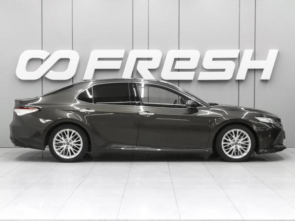 Toyota Camry VIII (XV70) с пробегом 2018 года, цена 2 850 000 рублей, 96437 км, седан, Автокод Объявления