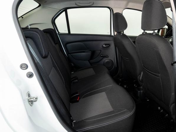 Renault Logan II Рестайлинг с пробегом 2022 года, цена 1 388 000 рублей, 37808 км, седан, Автокод Объявления