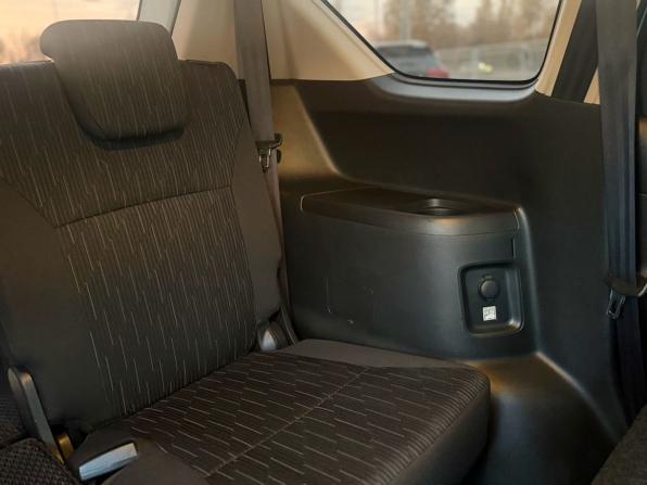 Suzuki Ertiga II с пробегом 2022 года, цена 1 699 000 рублей, 40374 км, компактвэн, Автокод Объявления