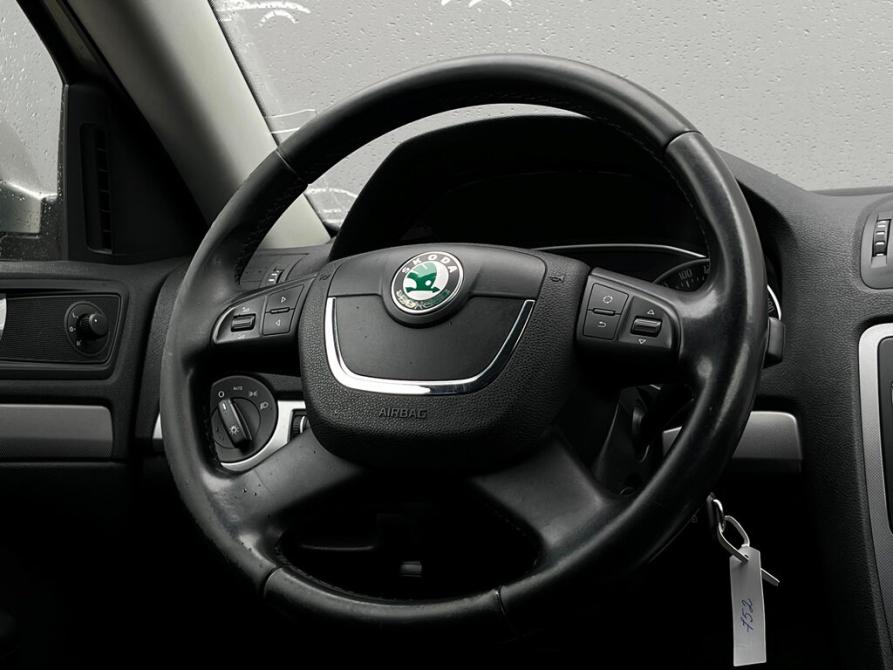 Skoda Octavia II (A5) Рестайлинг Санкт-Петербург  - изображение 20