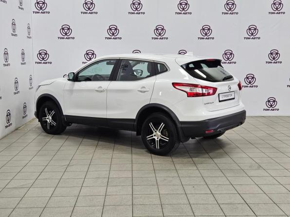 Nissan Qashqai II с пробегом 2018 года, цена 1 495 000 рублей, 77442 км, внедорожник, Автокод Объявления