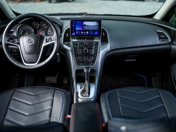 Opel Astra J Рестайлинг с пробегом 2014 года, цена 705 000 рублей, 162800 км, хэтчбек, Автокод Объявления