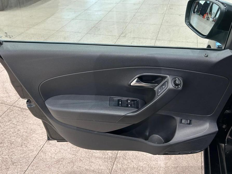 Volkswagen Polo V Санкт-Петербург  - изображение 15