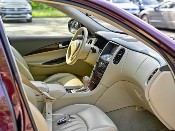 Infiniti QX50 I с пробегом 2014 года, цена 1 600 000 рублей, 180611 км, внедорожник, Автокод Объявления
