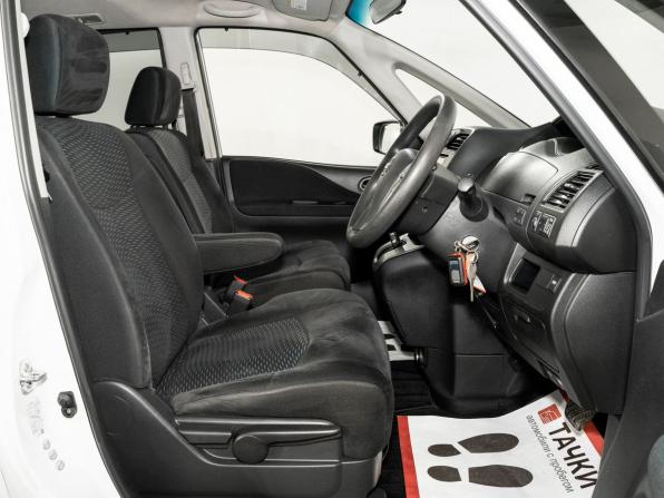 Nissan Serena IV (C26) с пробегом 2015 года, цена 1 299 500 рублей, 200399 км, минивэн, Автокод Объявления