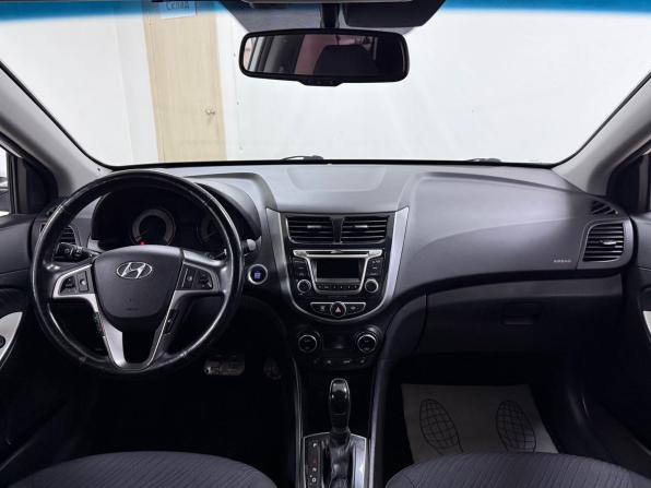 Hyundai Solaris I Рестайлинг с пробегом 2015 года, цена 949 000 рублей, 154000 км, седан, Автокод Объявления