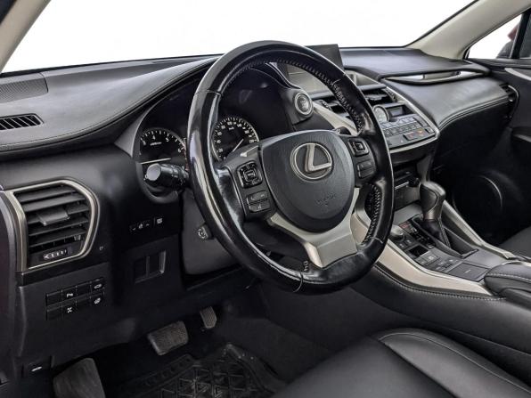 Lexus NX I с пробегом 2016 года, цена 2 890 000 рублей, 68441 км, внедорожник, Автокод Объявления