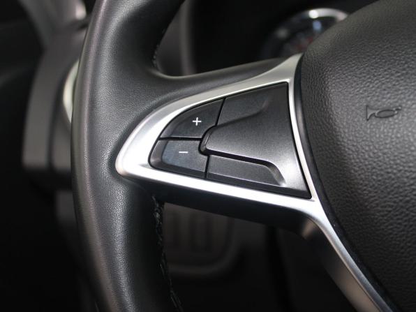 Renault Sandero II Рестайлинг с пробегом 2019 года, цена 1 499 900 рублей, 76910 км, хэтчбек, Автокод Объявления