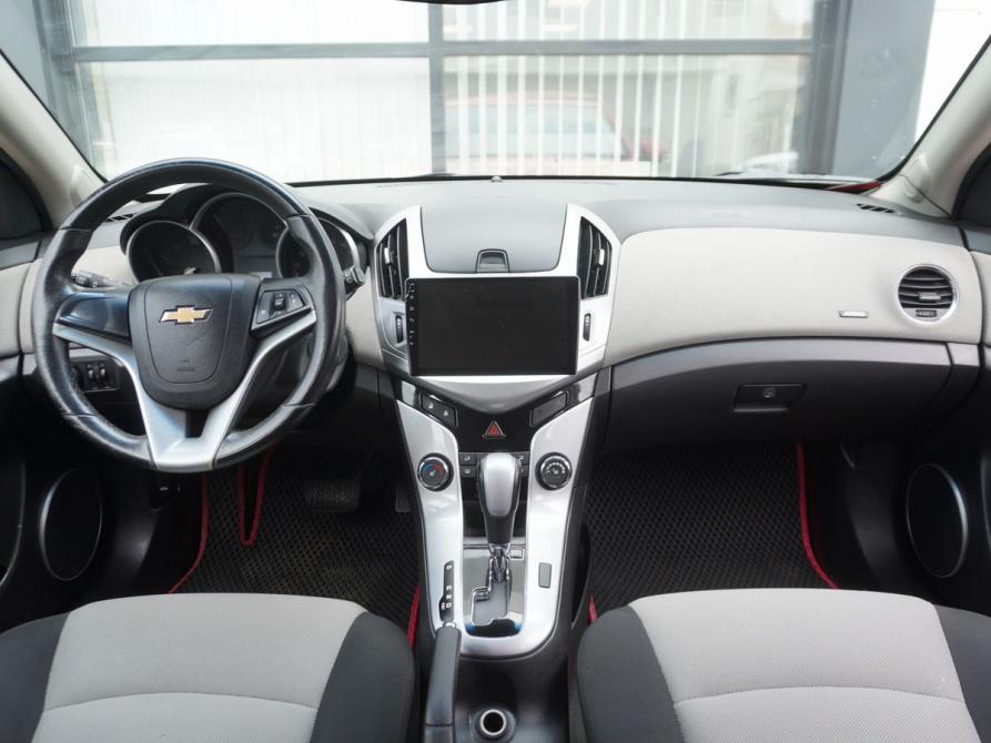 Chevrolet Cruze I Рестайлинг Москва  - изображение 12