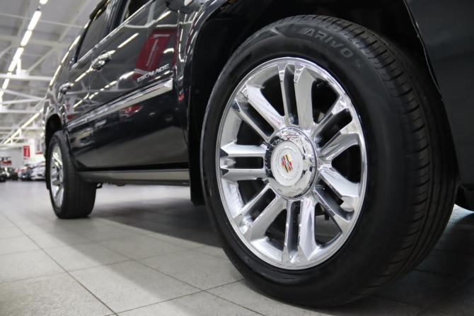 Cadillac Escalade III с пробегом 2013 года, цена 2 460 650 рублей, 316194 км, внедорожник, Автокод Объявления
