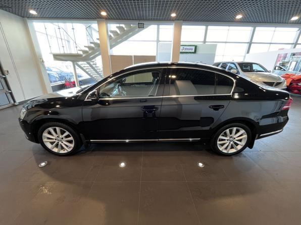 Volkswagen Passat B7 с пробегом 2012 года, цена 1 365 000 рублей, 240051 км, седан, Автокод Объявления